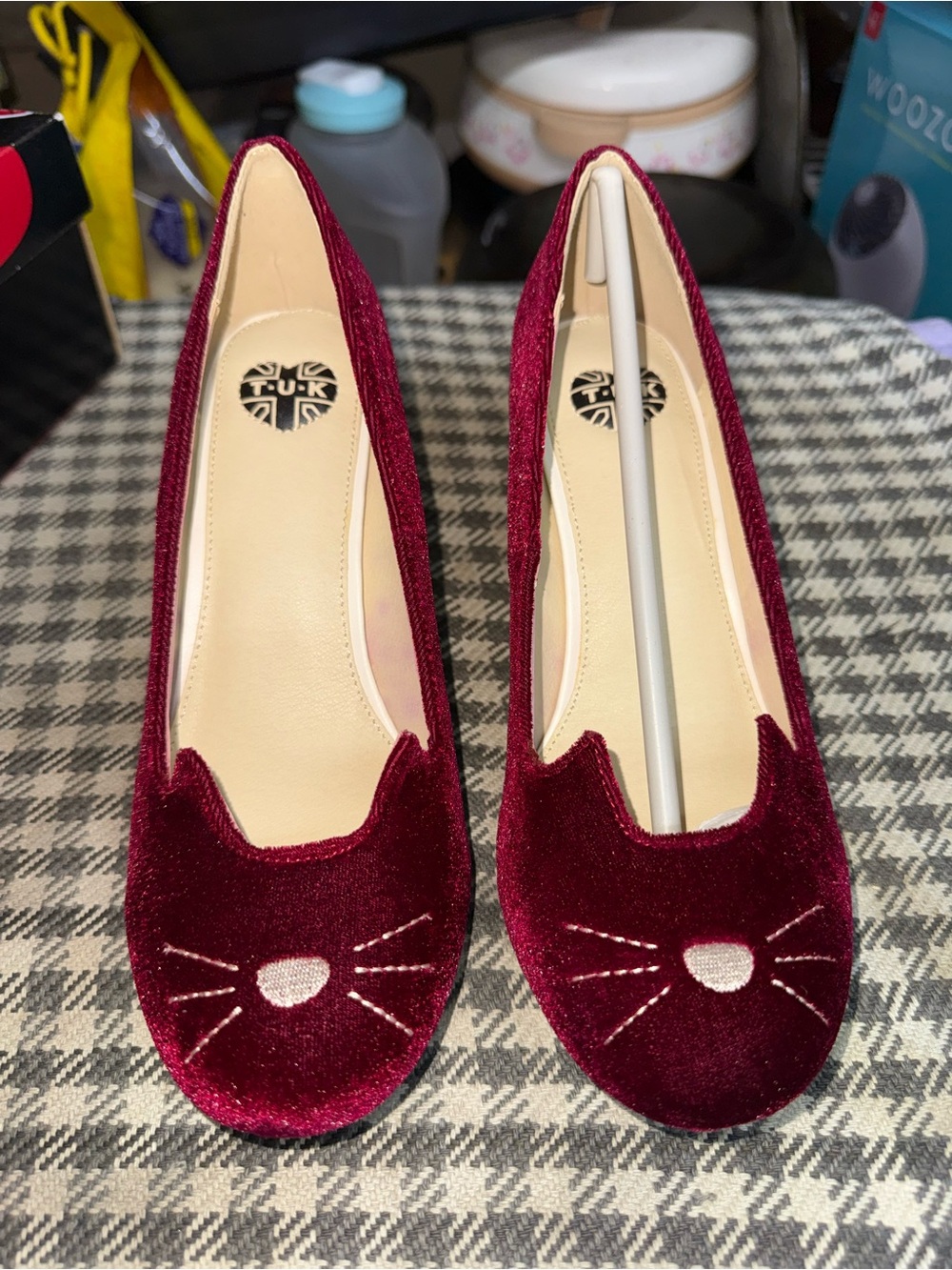 NIB Modcloth T.U.K Sophistakitty Red Cat Velvet Heels - Picture 2 of 3